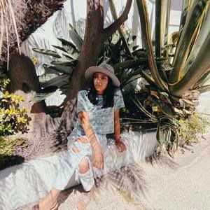 Meet your Posher, Naima